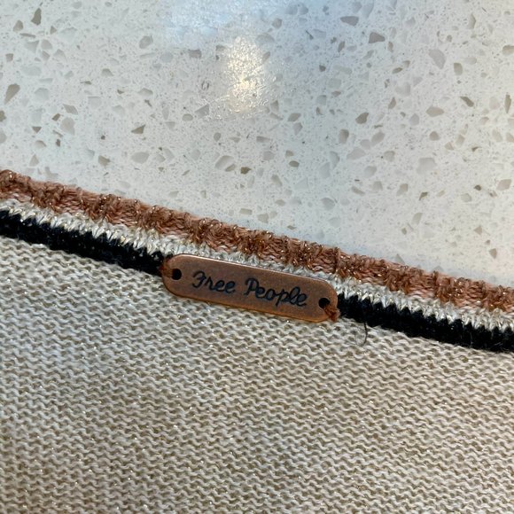 Free People Sweater - Picture 3 of 3